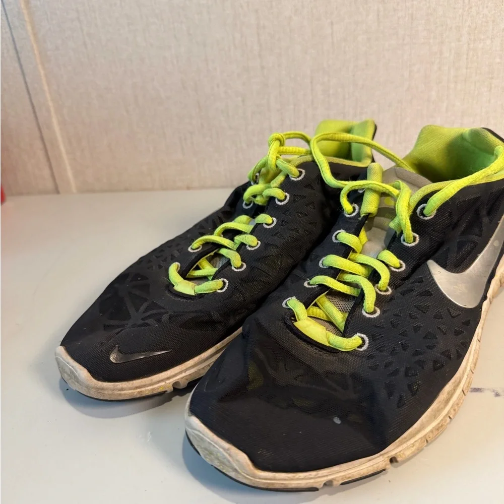 Nike Women's Running Shoes Size 9.5‎ Free TR Fit 3 555158-014